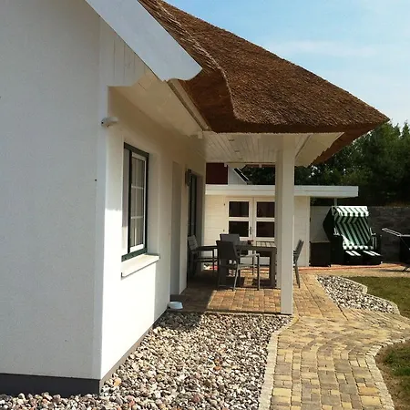 Reetdachhaus Strandecke Freest Exterior photo