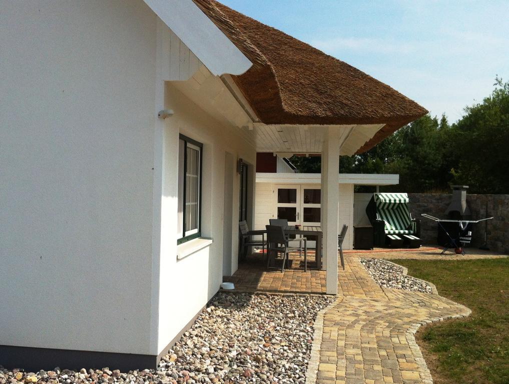 Holiday home Reetdachhaus Strandecke